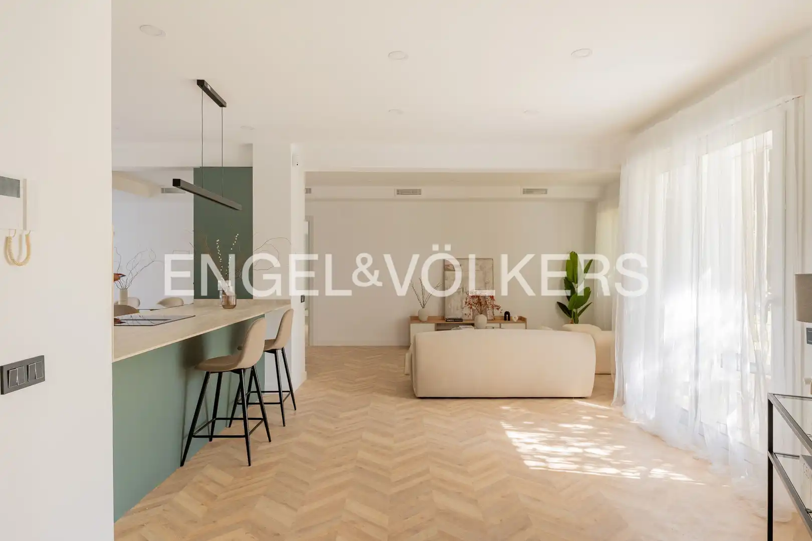 Sala de estar de Piso en venta en  Madrid Capital con Aire acondicionado, Calefacción y Terraza