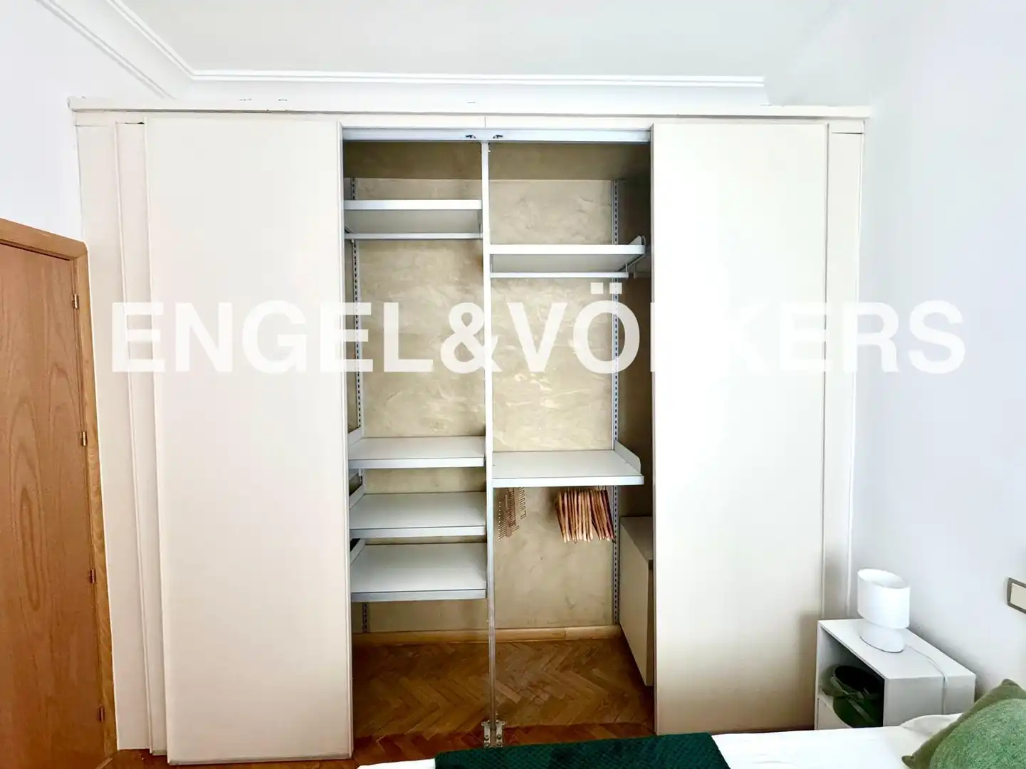 Schlafzimmer von Wohnung zur Miete in Madrid mit Klimaanlage, Heizung und Parkett