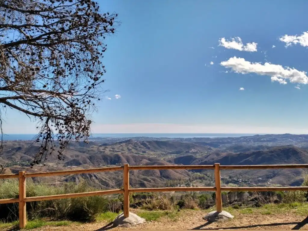 Vista exterior de Casa o chalet en venta en Coín con Aire acondicionado, Calefacción y Terraza