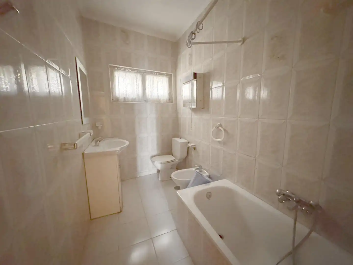 Badezimmer von Gebäude zum Verkauf in San Martín del Rey Aurelio