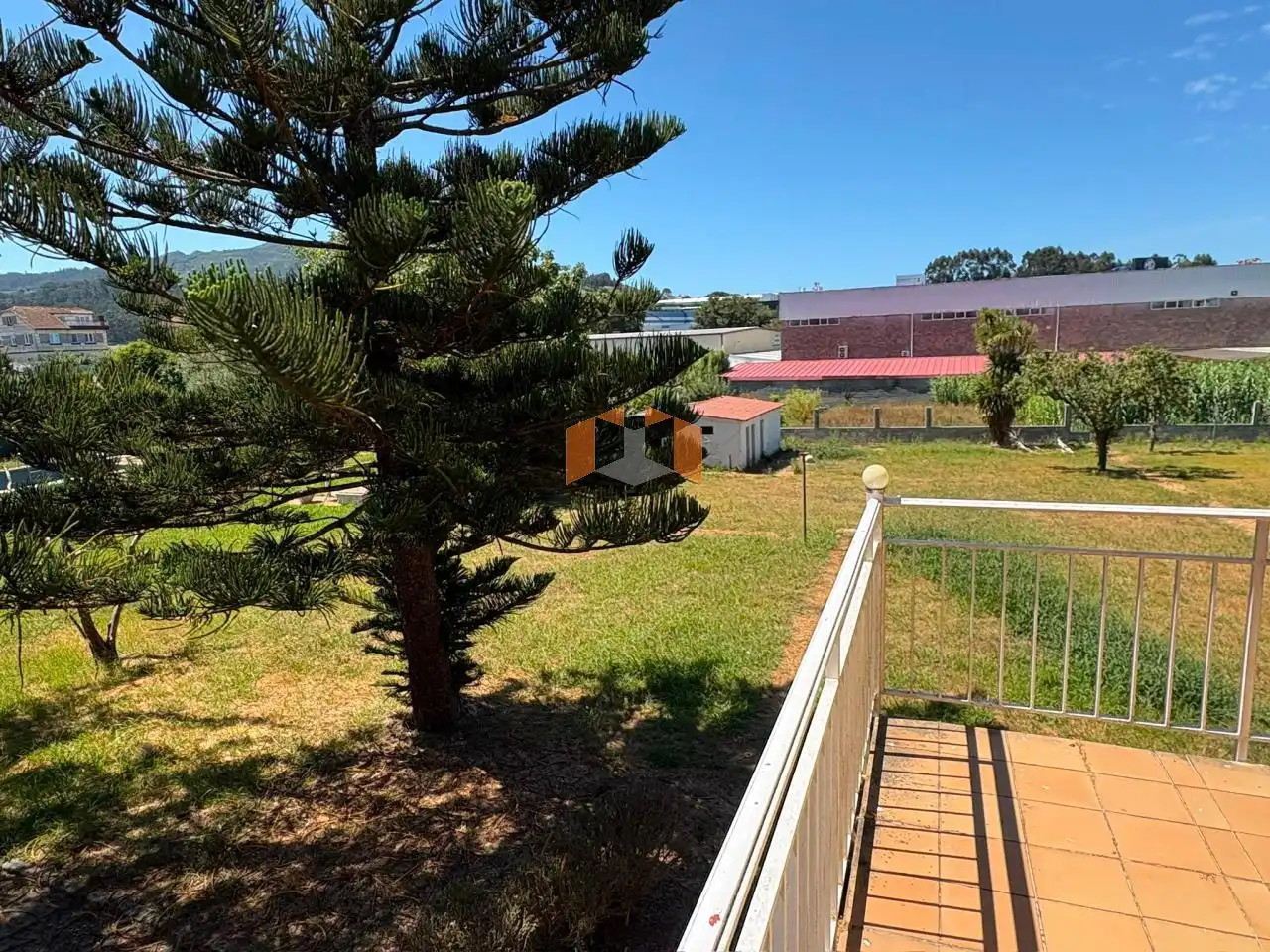 Vista exterior de Casa o chalet en venta en Vigo  con Calefacción, Jardín privado y Parquet