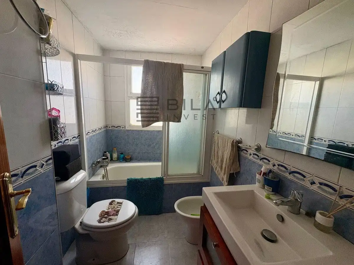 Baño de Piso en venta en Mijas con Terraza, Trastero y Piscina