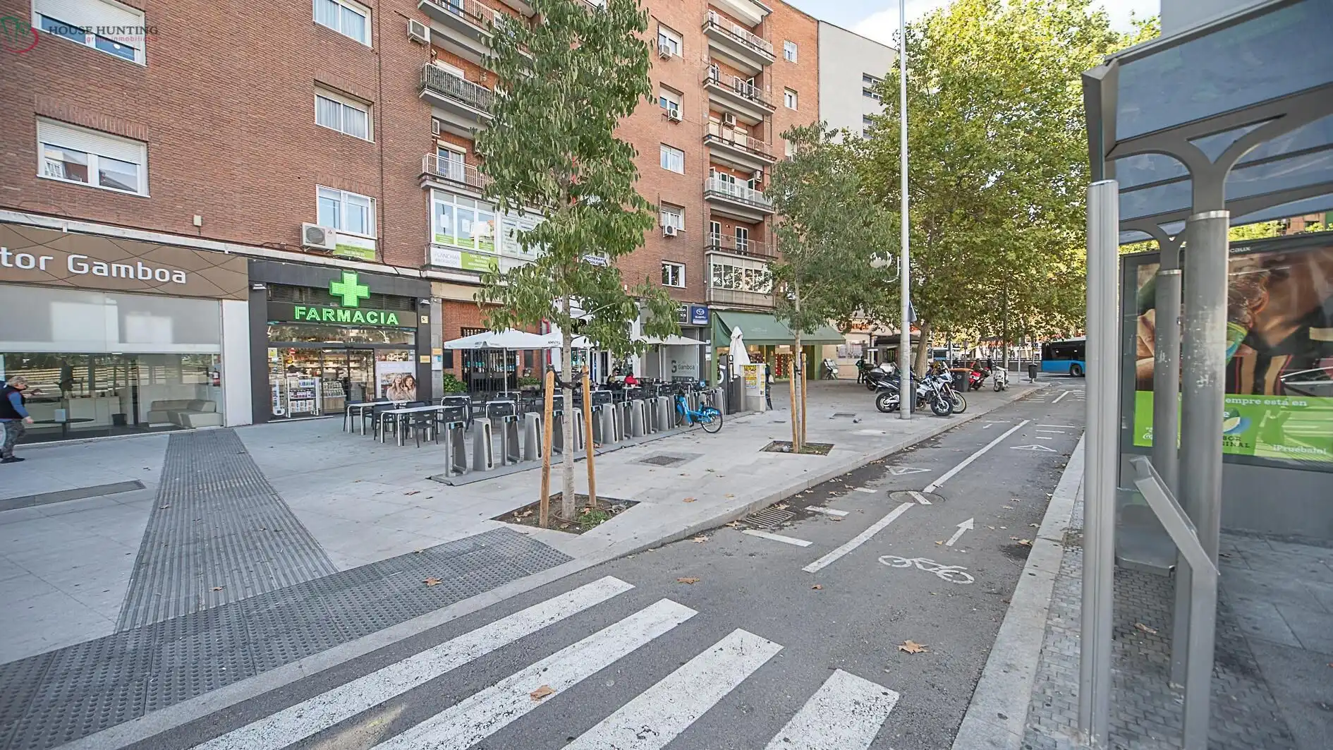 Exterior view of Commercial properties for sale in Madrid  with Air Conditioner