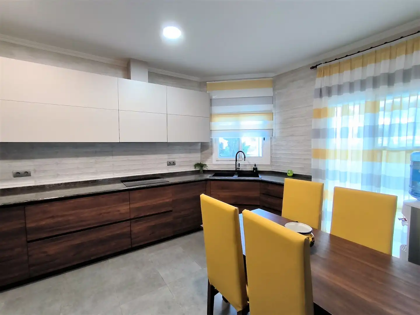Cocina de Casa o chalet en venta en Alcanar con Aire acondicionado, Jardín privado y Terraza