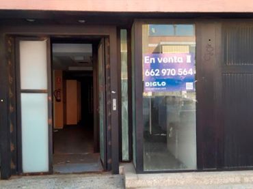 Local commercial à vendre à DE SABADELL 18