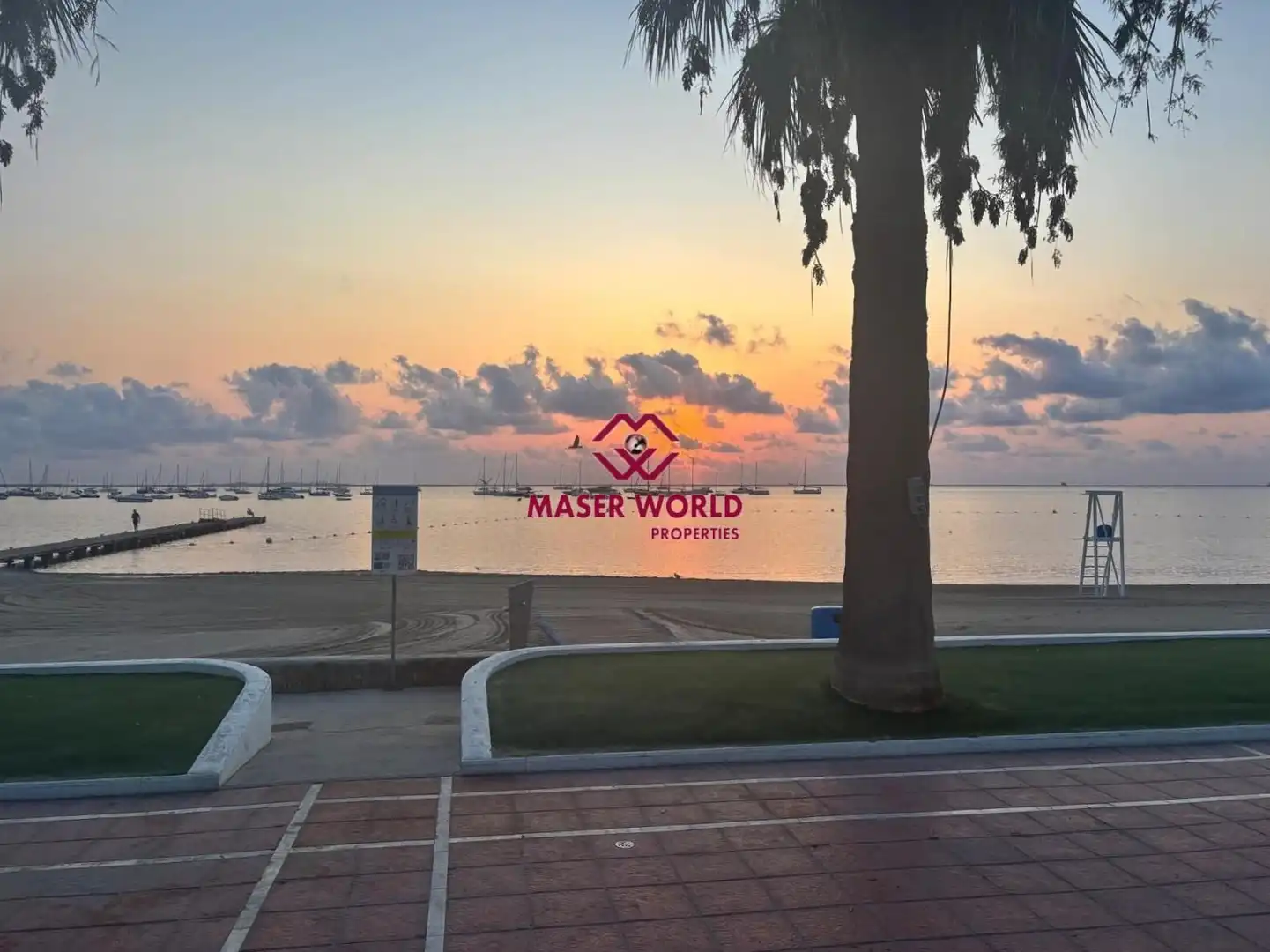 Vista exterior de Apartament en venda en San Javier amb Aire condicionat, Calefacció i Jardí privat