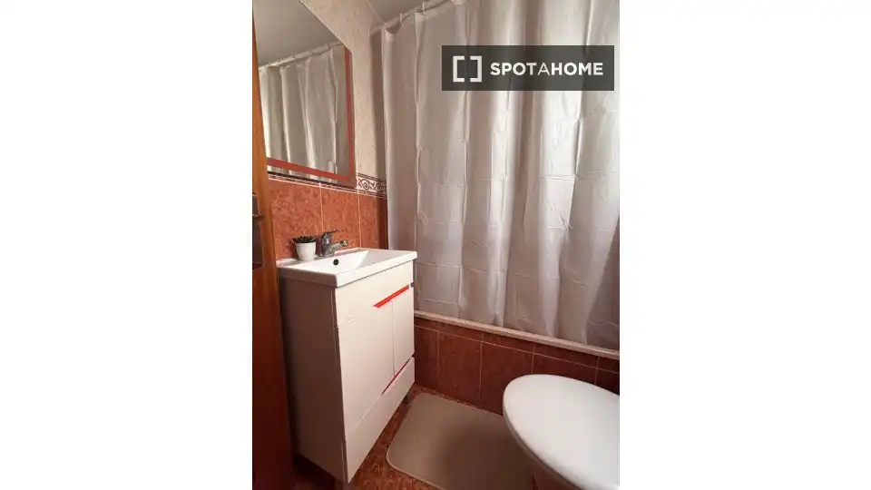 Bathroom of Flat for rent in Moncada  with Air Conditioner, Heating and Furnished