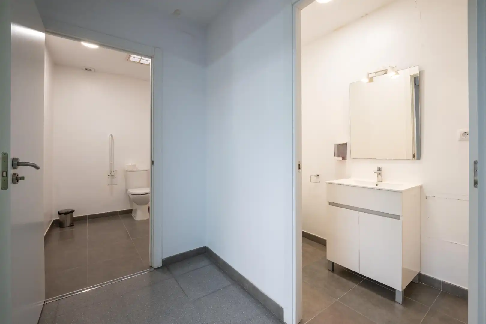 Bathroom of Commercial properties for sale in Mataró  with Air Conditioner and Heating