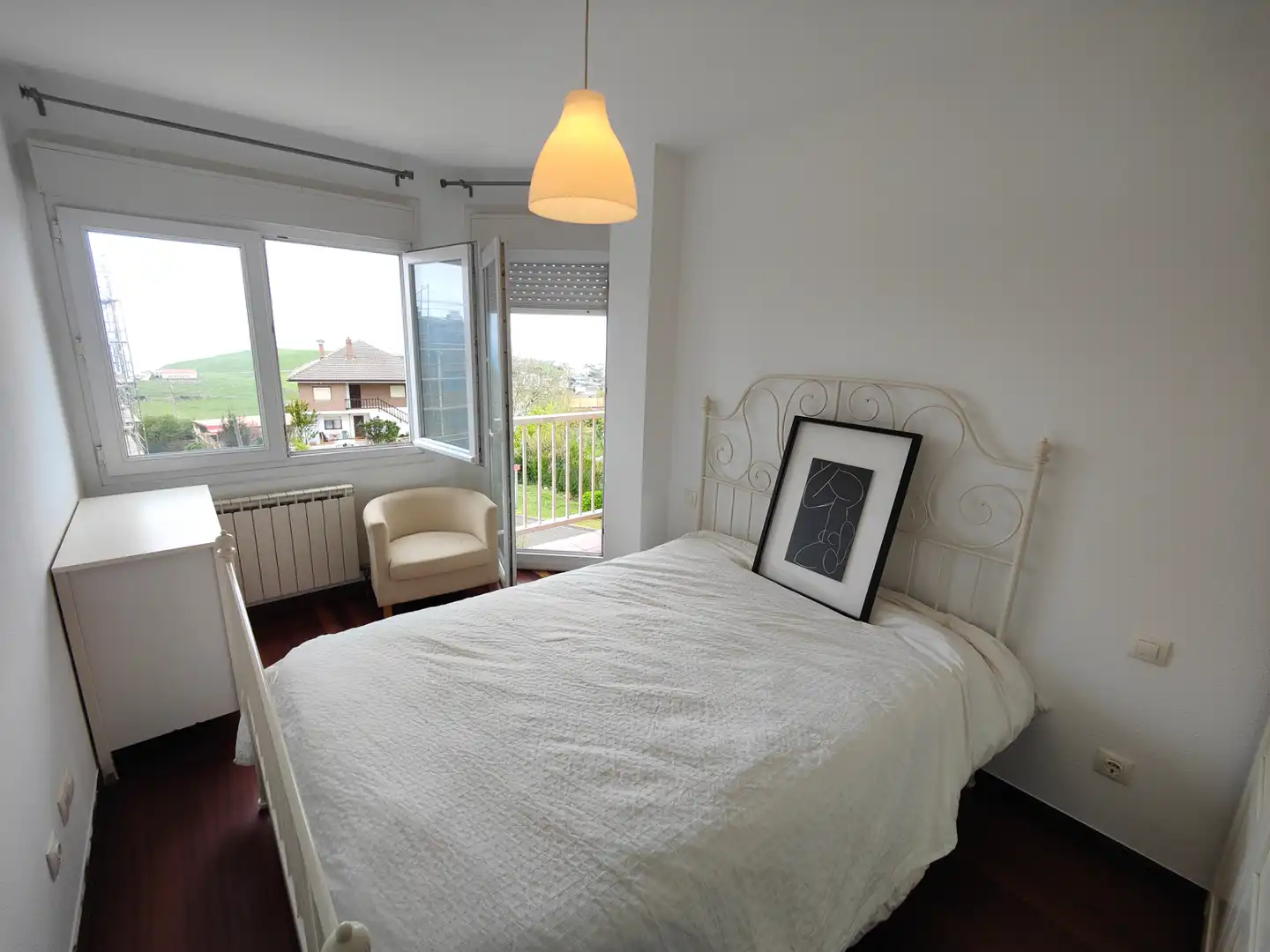 Habitación de Apartamento en venta en Suances con Calefacción, Parquet y Trastero