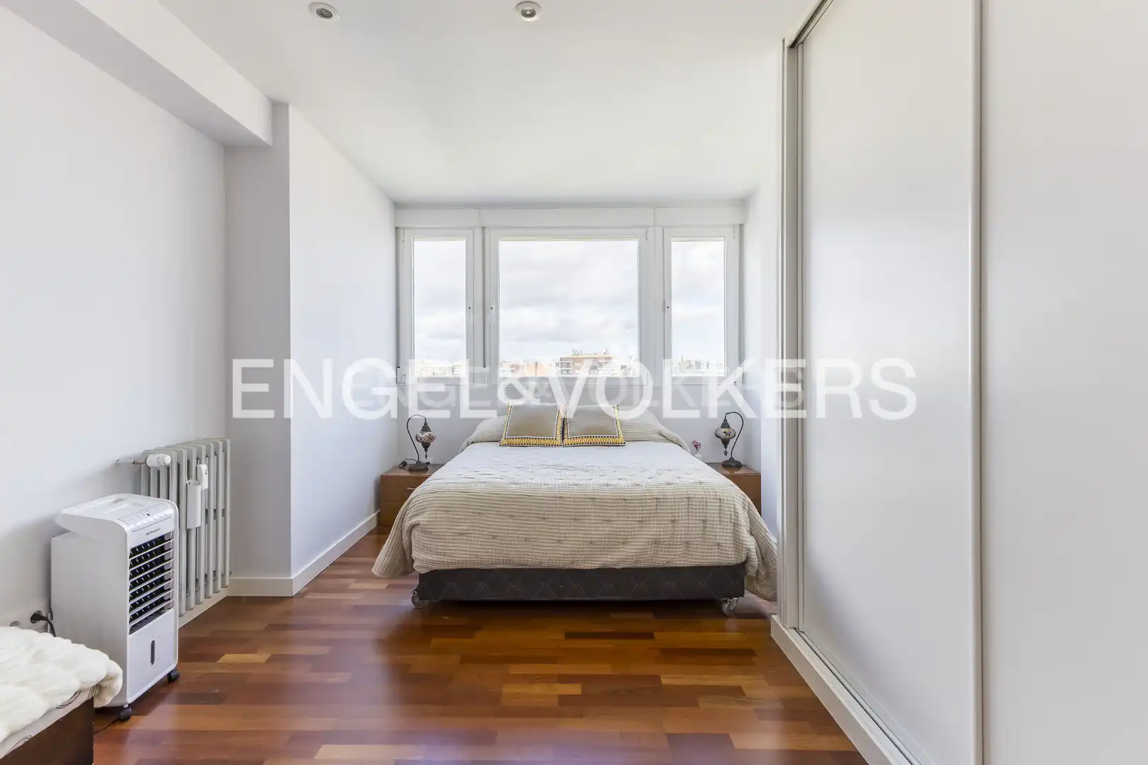 Bedroom of Attic for sale in Madrid  with Air Conditioner and Heating