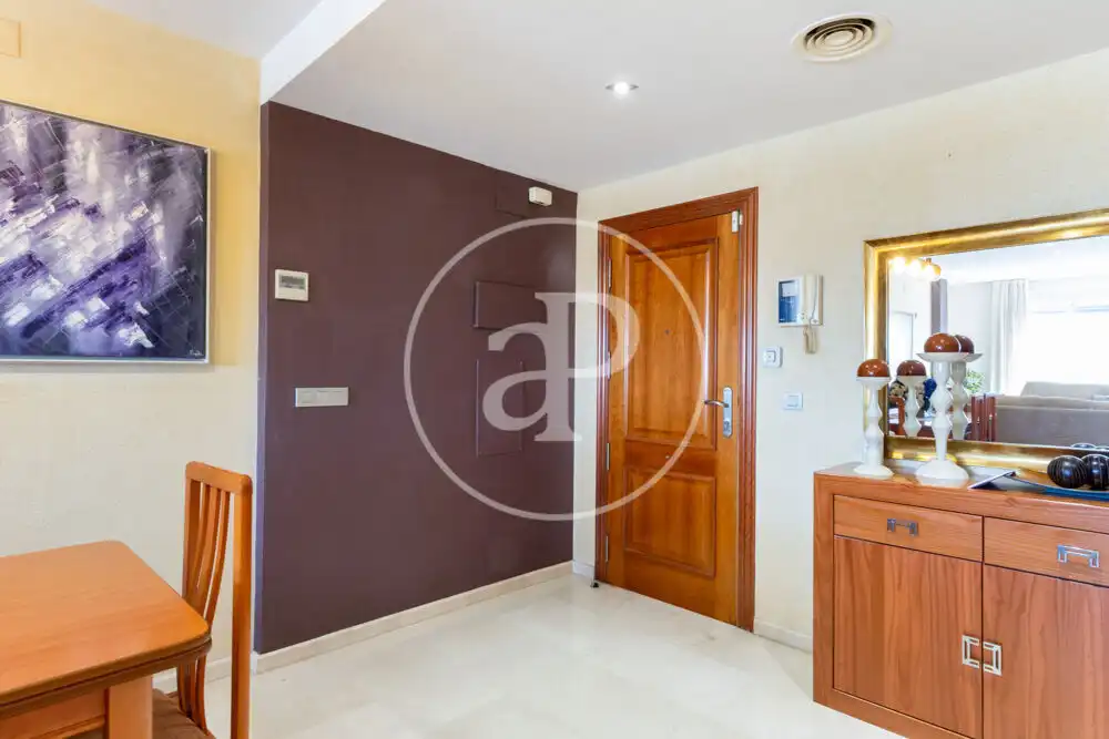 Piso en venta en Avinguda Cardenal Vicent Enrique I Tarancó, Piscinas