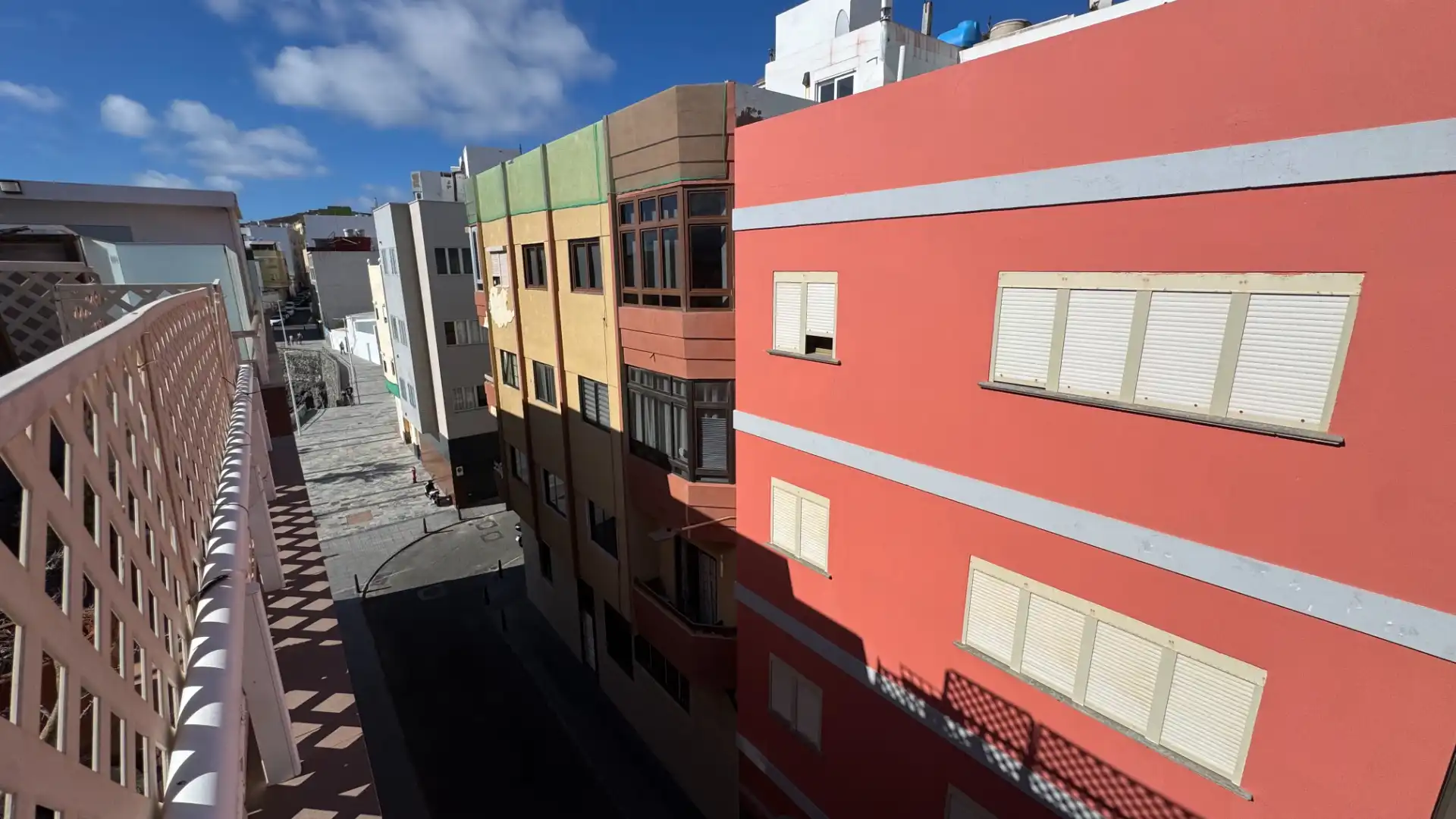 Vista exterior de Piso en venta en Las Palmas de Gran Canaria con Terraza