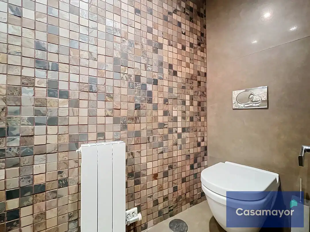 Baño de Piso en venta en Alicante / Alacant con Aire acondicionado, Calefacción y Trastero