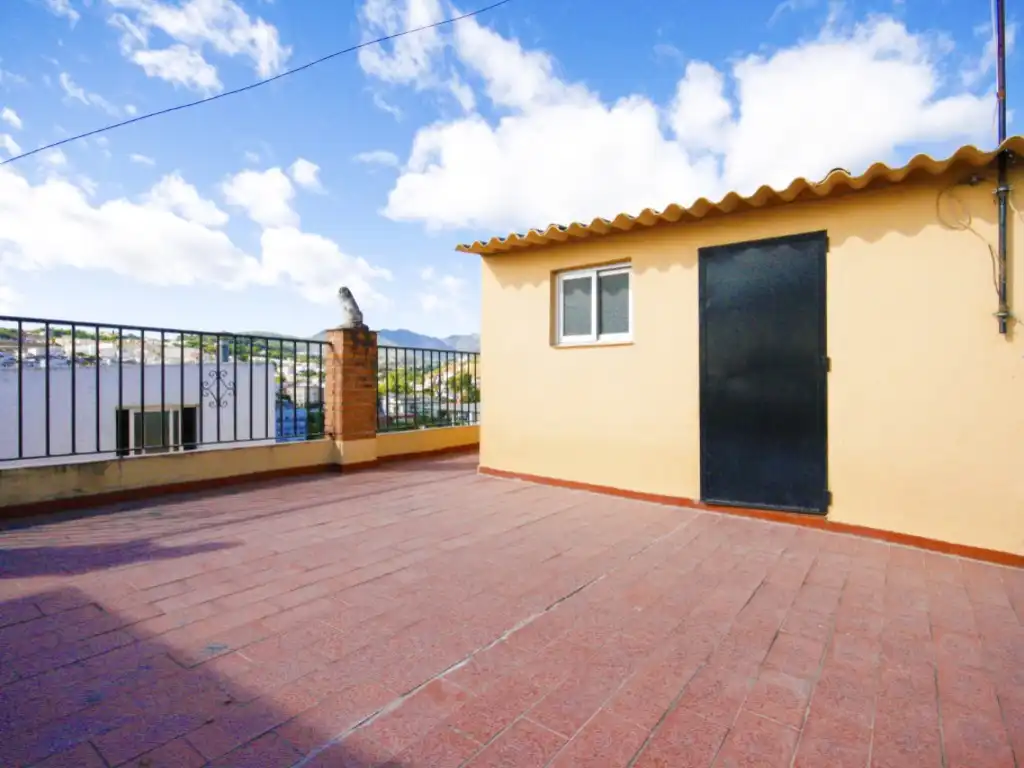 Balcony of Detached homes for sale in Coín