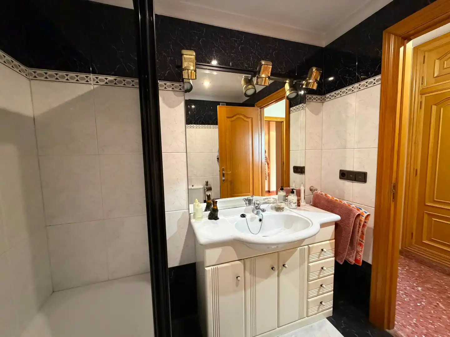 Baño de Piso en venta en Burjassot con Aire acondicionado y Balcón