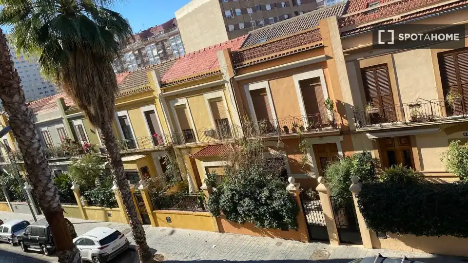 Vista exterior de Pis de lloguer en Valencia amb Aire condicionat, Calefacció i Moblat