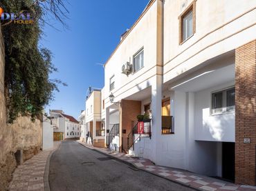 Maison avec balcon à vendre à La Zubia Ciudad