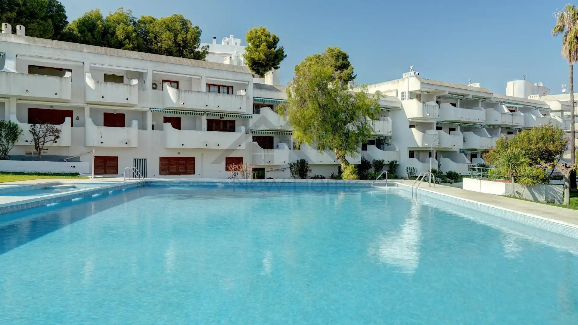 Piscina de Apartamento en venta en Alcalà de Xivert con Jardín privado, Terraza y Amueblado
