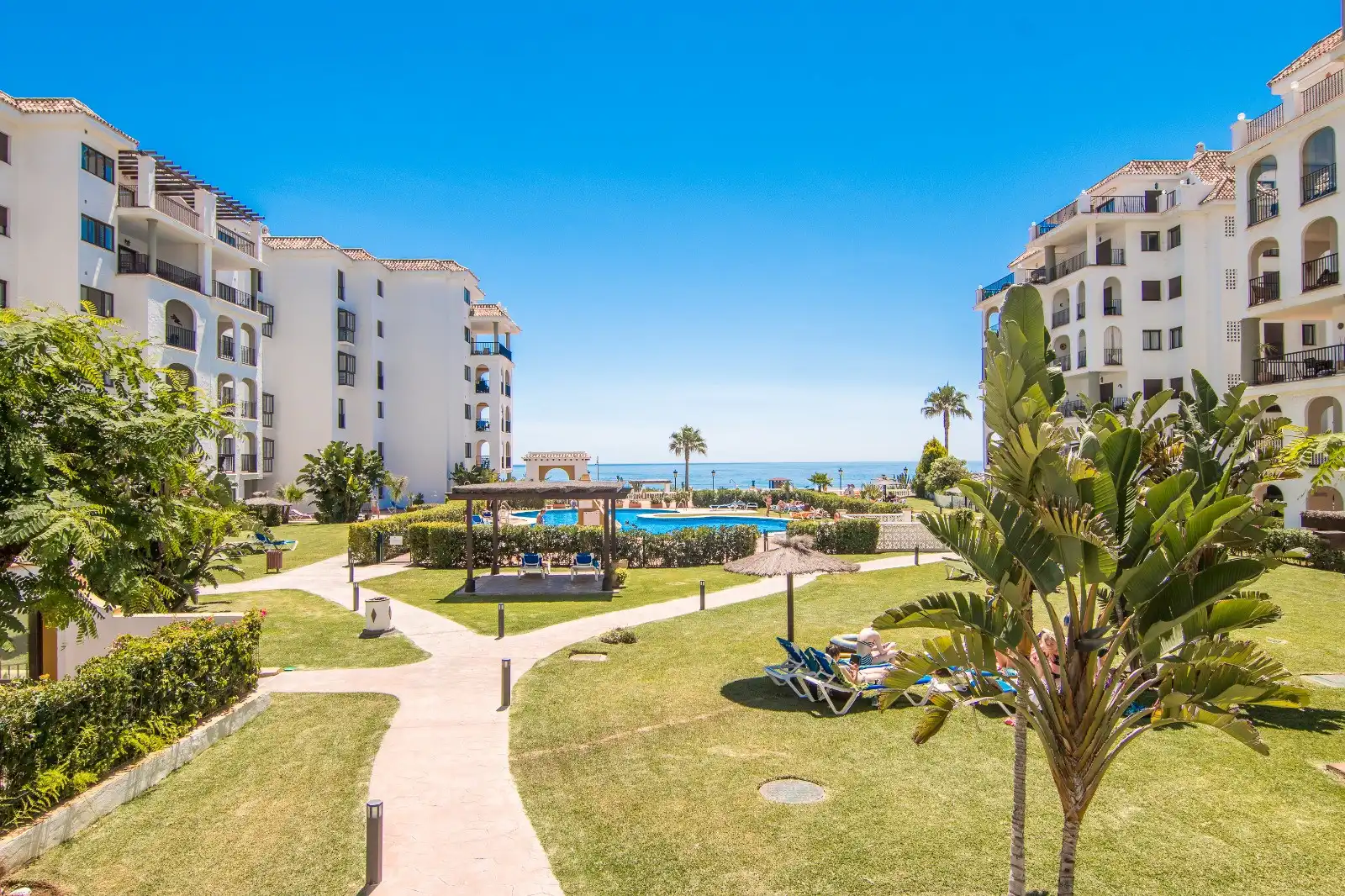 Apartment with terrace for sale in Puerto de la Duquesa, imagen 6