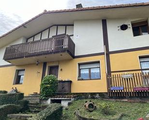 Vista exterior de Casa o xalet en venda en Lezama amb Terrassa