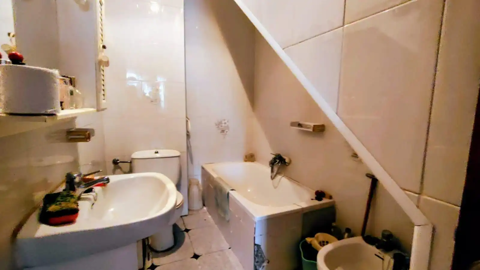 Bathroom of Houses for sale in Valdeobispo  with Terrace