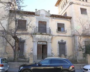 Vista exterior de Casa o xalet en venda en La Puebla de Montalbán amb Terrassa