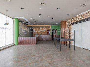 Business premises for sale in Sud