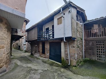 Casa amb balcó en venda a FONDO PRADO