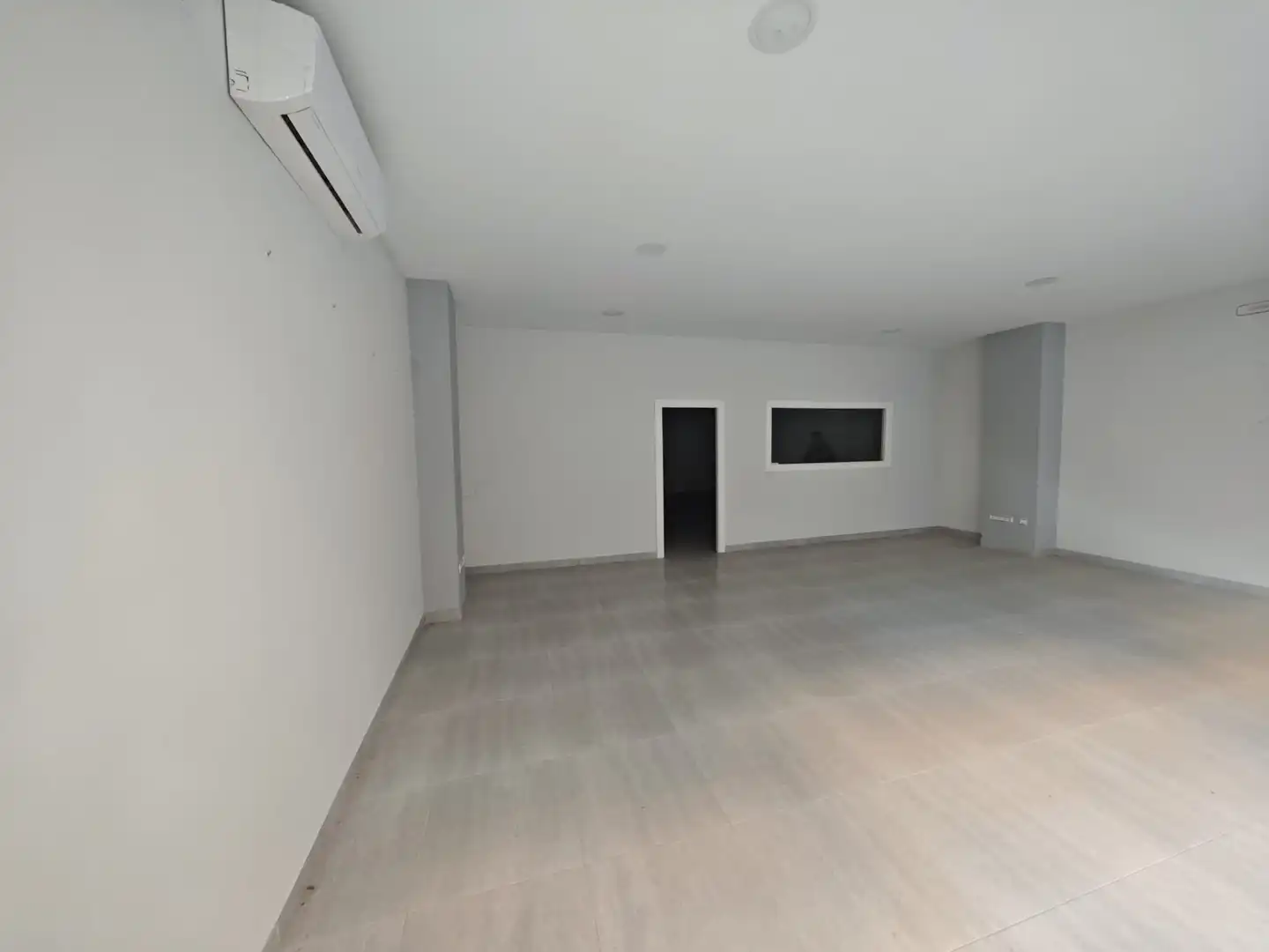 Local comercial en venda a Úbeda, imagen 5