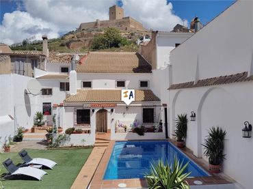 Adossat amb piscina en venda a Alcaudete