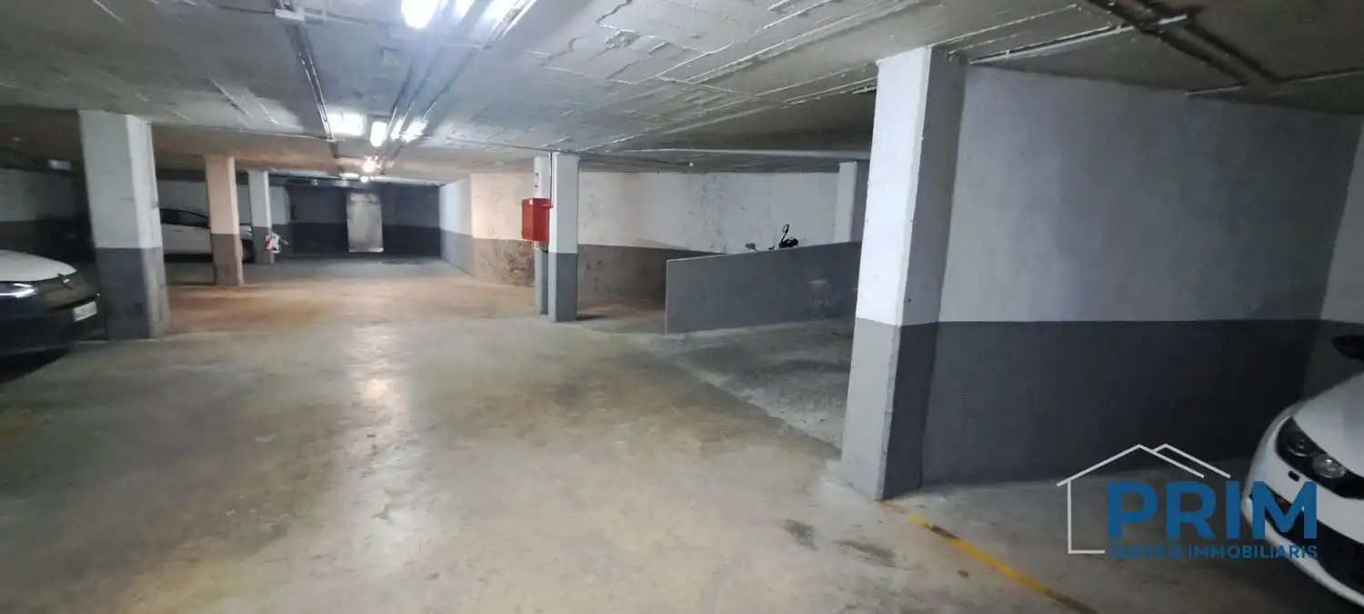 Parkplatz von Garage zur Miete in Reus