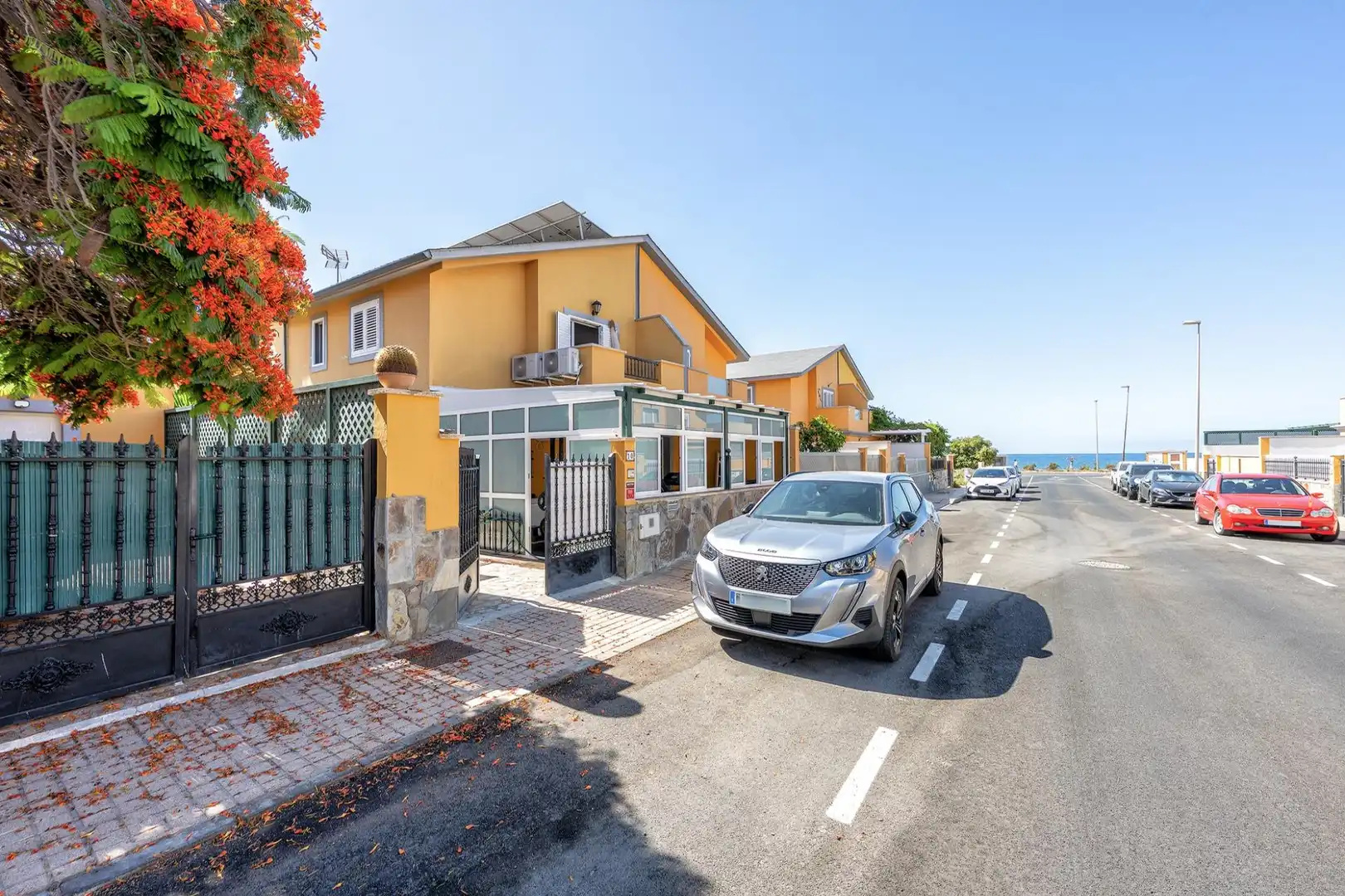 Detached homes for sale in Calle HELICE, Castillo del Romeral - Juan Grande