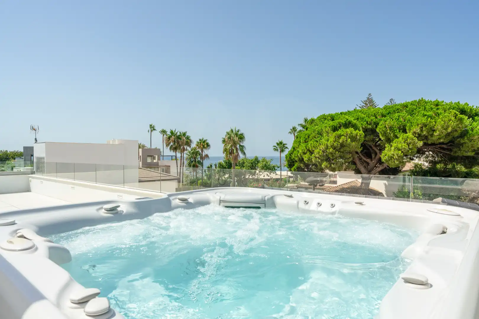 Chalet con piscina en venta en San Pedro de Alcántara, imagen 16