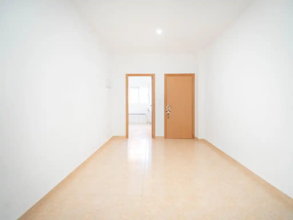 Planta baja en venta en La Pobla de Vallbona con Aire acondicionado, Calefacción y Terraza