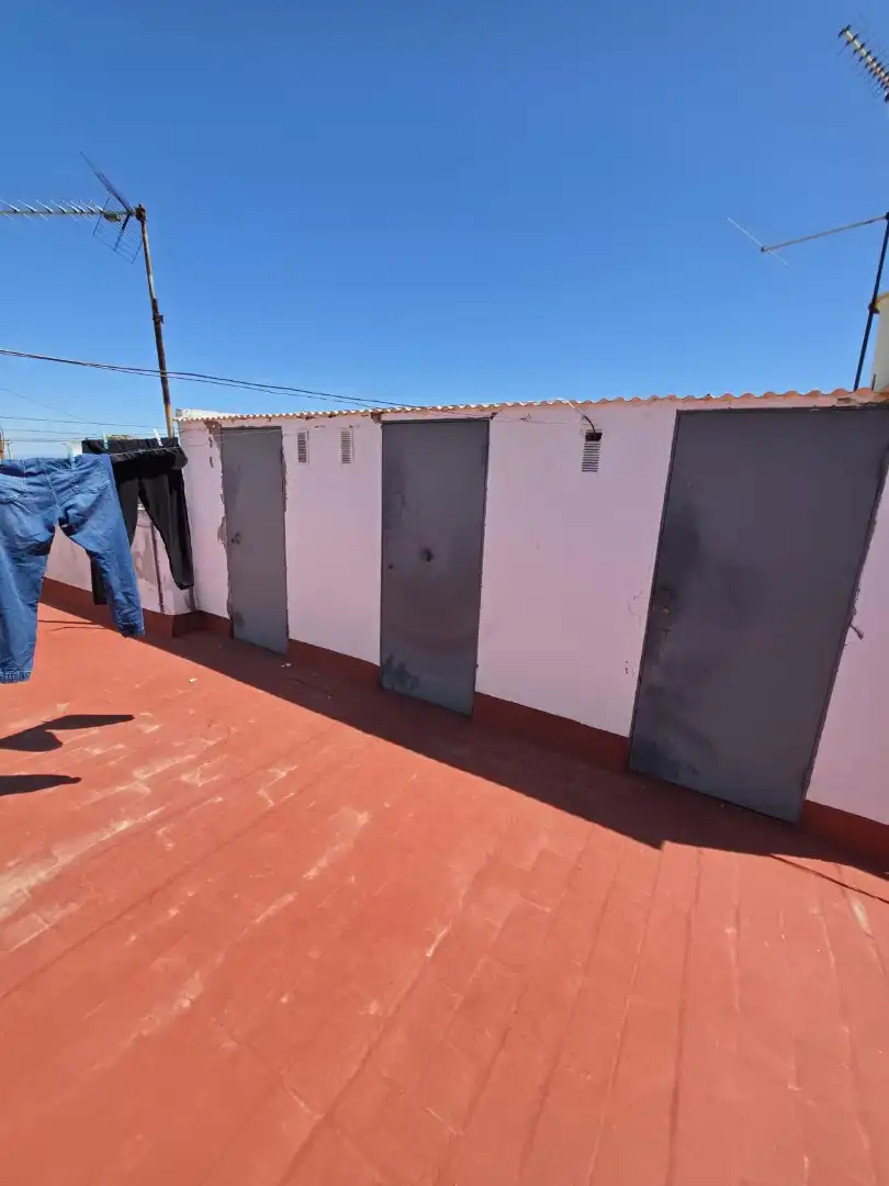Vista exterior de Piso en venta en Carmona con Aire acondicionado, Amueblado y Balcón