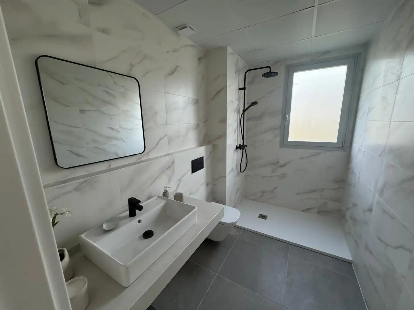 Bathroom of Ground floor for sale in Málaga  with Air Conditioner, Heating and Terrace