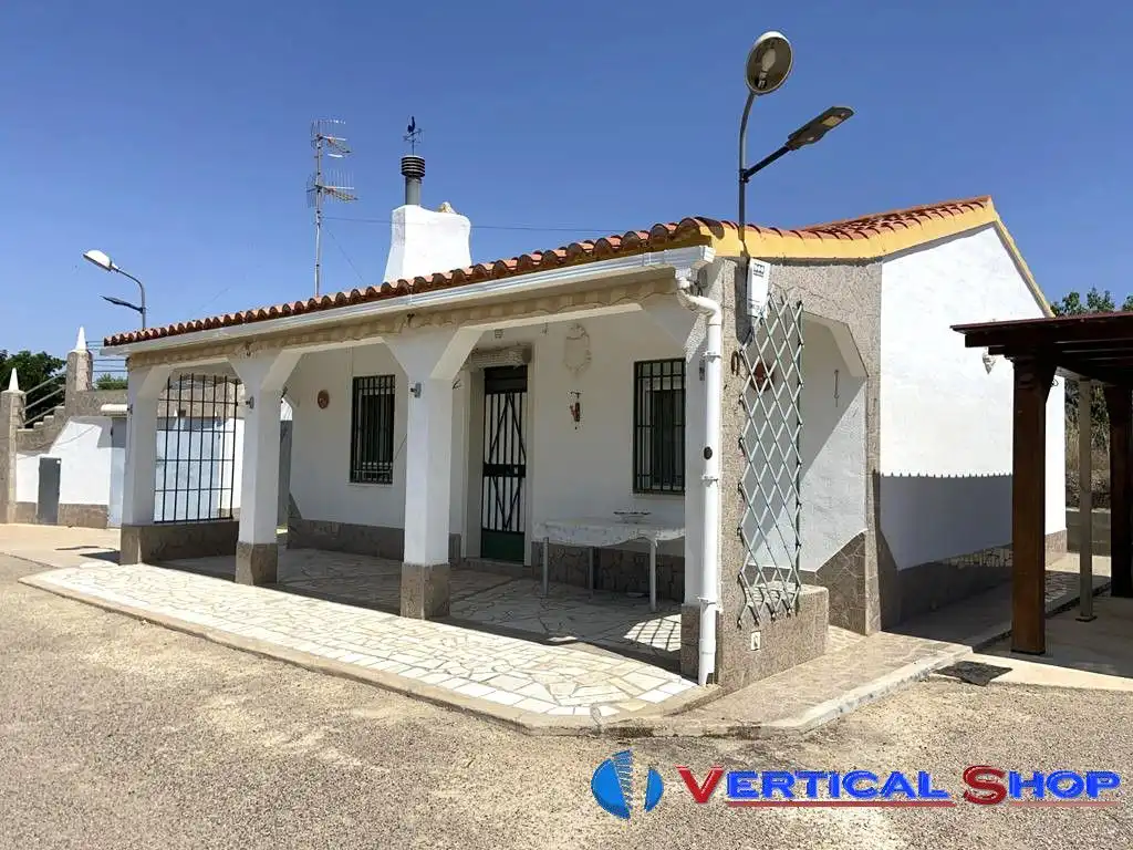 Chalet en venta en Carretera Yecla, imagen 4