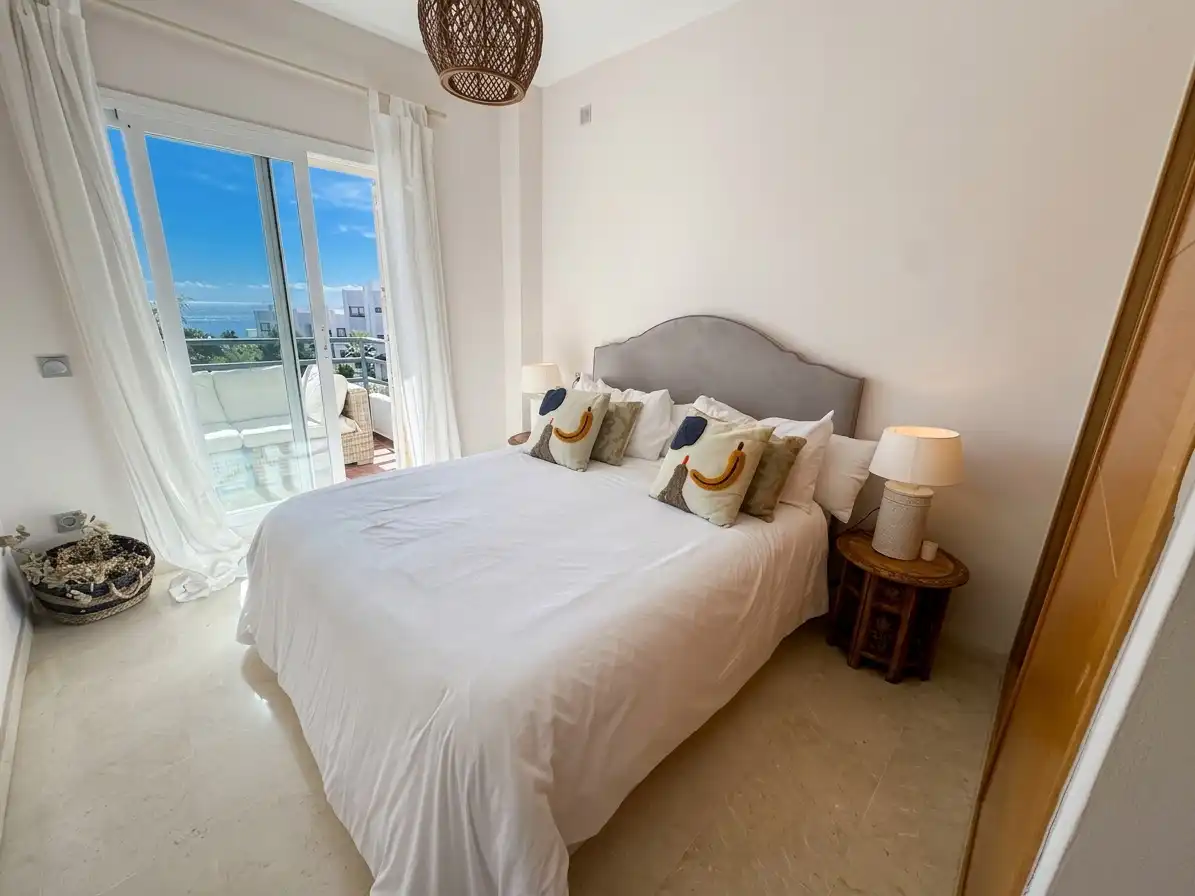 Habitación de Apartamento en venta en Manilva con Aire acondicionado, Calefacción y Terraza