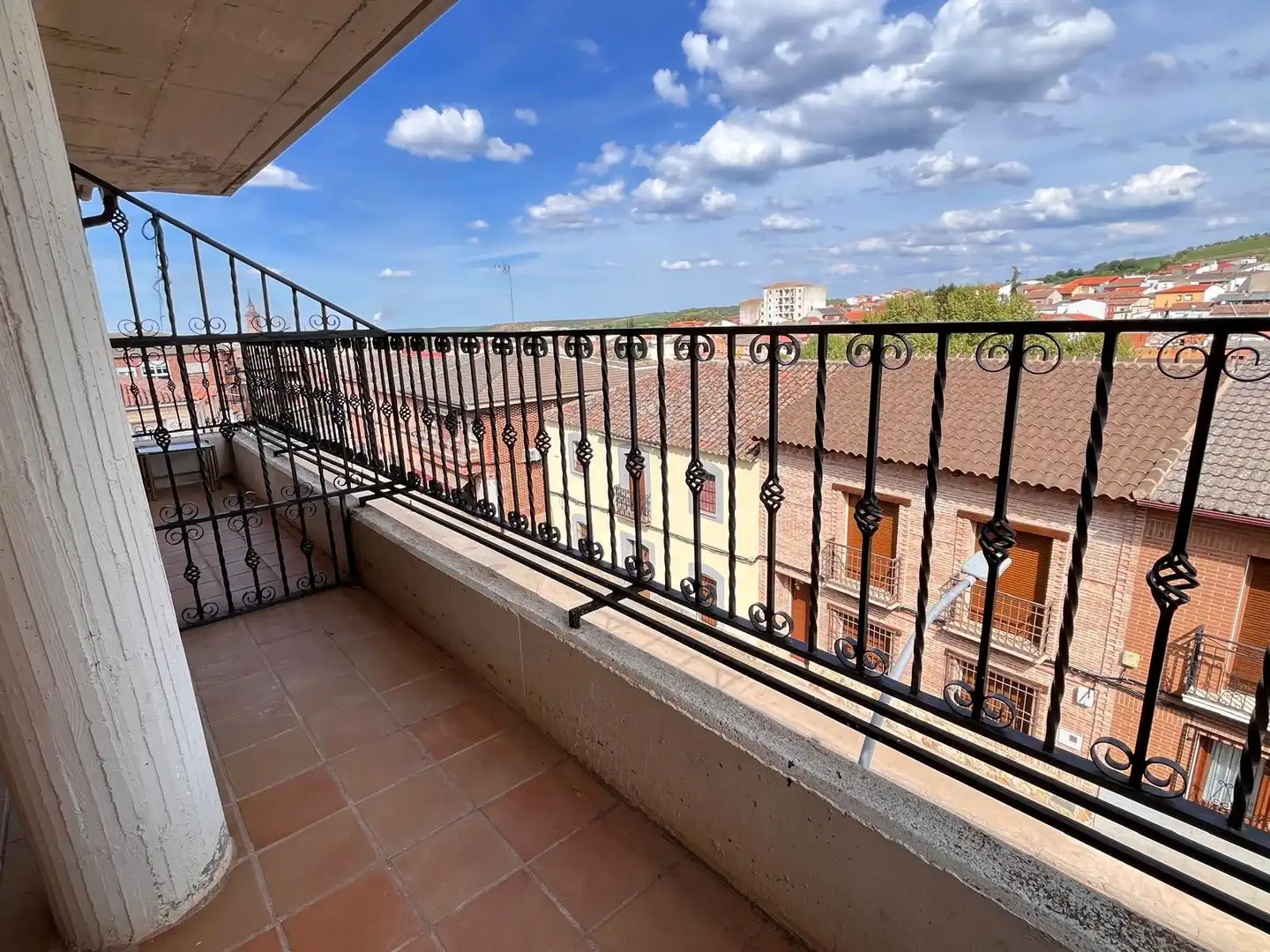 Terrasse von Wohnung zum Verkauf in Los Navalmorales mit Klimaanlage und Heizung