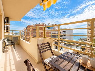 Apartament amb piscina en venda a Avenida de la Telefónica 1
