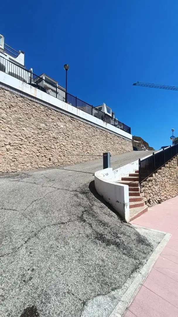 Vista exterior de Apartament en venda en Santa Pola amb Aire condicionat i Moblat