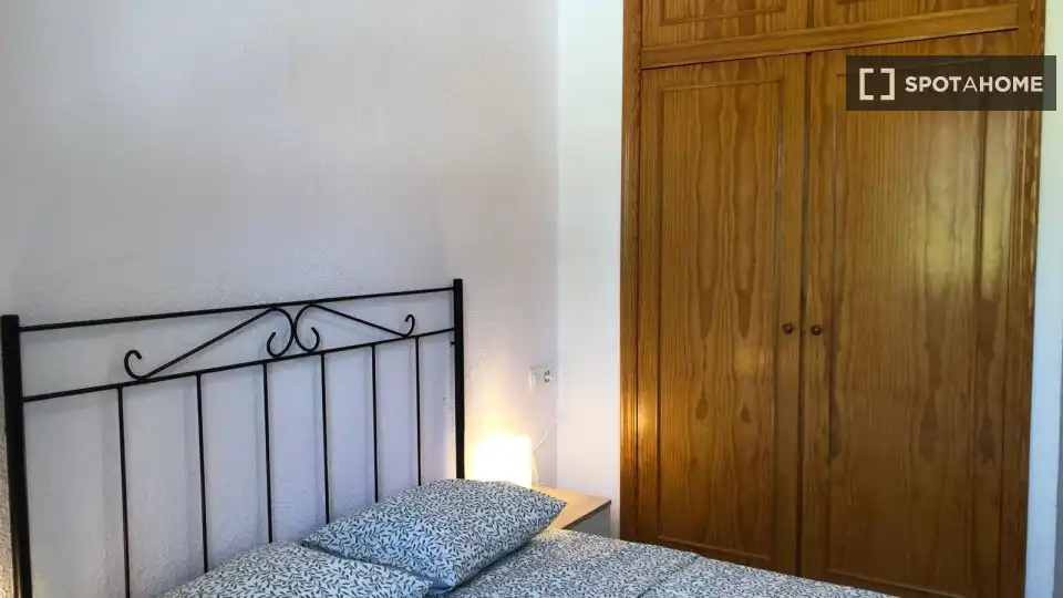 Habitación en El Brillante -El Naranjo - El Tablero