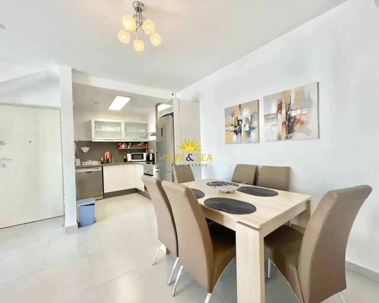 Comedor de Piso de alquiler en Pilar de la Horadada con Aire acondicionado, Calefacción y Terraza