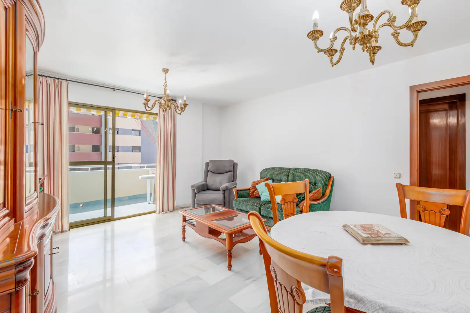 Sala d'estar de Apartament en venda en Fuengirola amb Terrassa i Balcó