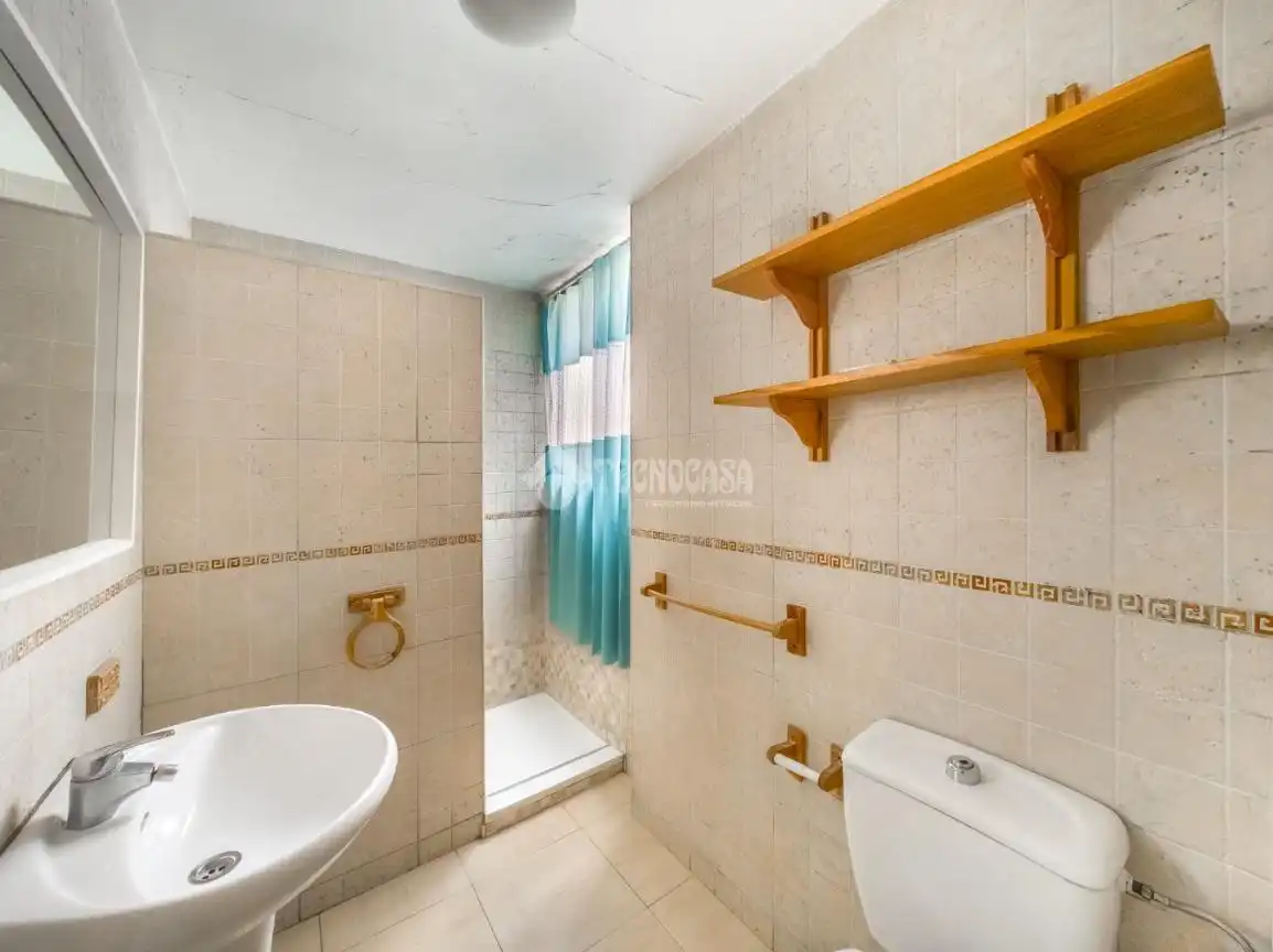 Baño de Casa adosada en venta en Ciudad Lineal