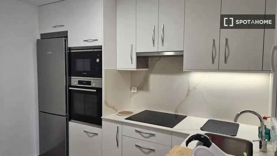 Kitchen of Apartments for share in Santiago de Compostela   with Air Conditioner, Heating and Terrace
