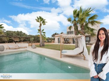 Casa rústica con balcón en venta en Ses Salines Poble