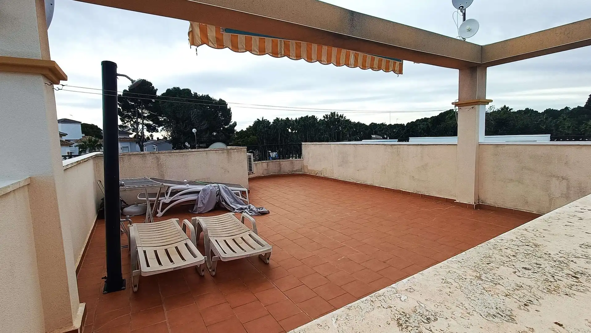 Terrassa de Apartament en venda en Orihuela amb Jardí privat, Moblat i Balcó