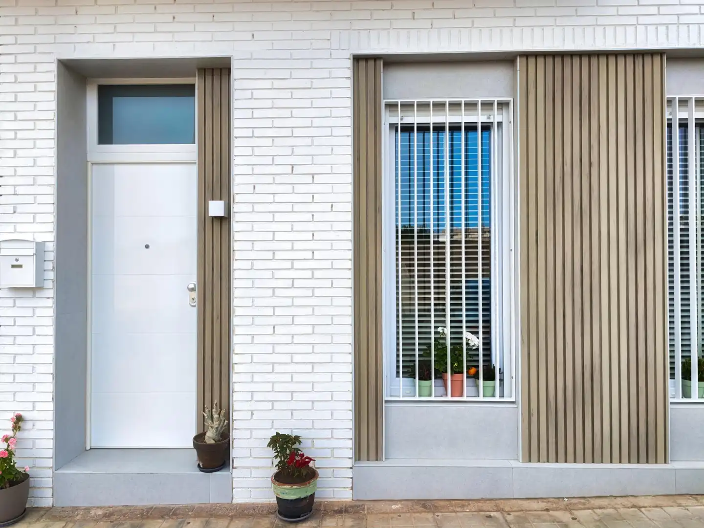 Vista exterior de Casa o xalet en venda en Almería amb Aire condicionat, Calefacció i Moblat