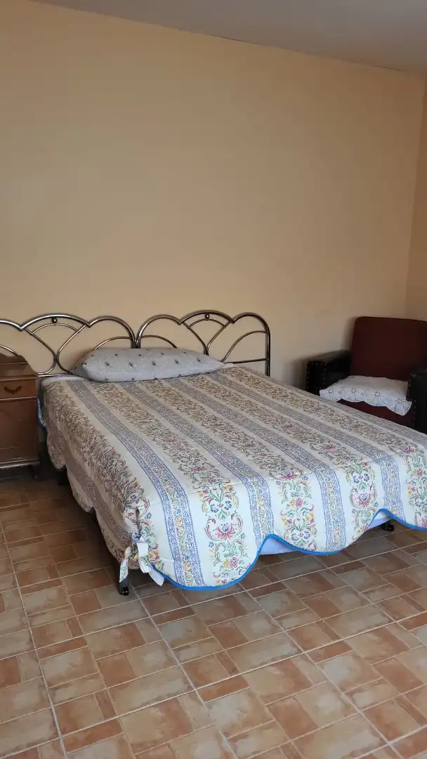 Schlafzimmer von Einfamilien-Reihenhaus zum Verkauf in Pedro Muñoz mit Heizung und Möbliert